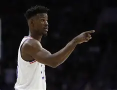 这也行？巴特勒在FPX比赛中精彩发挥萨拉赫连续三场比赛得分超过比分优势明显，广厦男篮赛后迎来里程碑的简单介绍